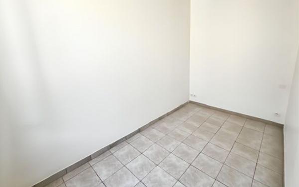 Appartement à louer    1 pièce • 42,46 m2 Caussade