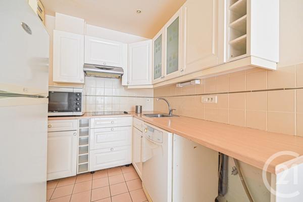 Appartement T3 à vendre  3 pièces - 70,18 m2 PARIS - 75016