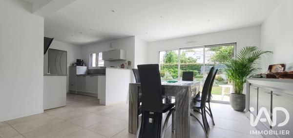 Maison à vendre 6 pièces 118 m² Ambon