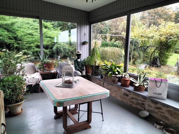 Propriete 7 pièce(s) 4 chambre(s) 340 m²