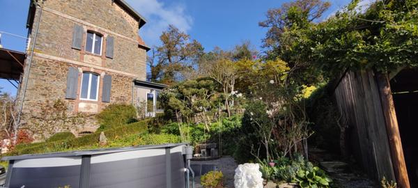 Propriete 7 pièce(s) 4 chambre(s) 340 m²