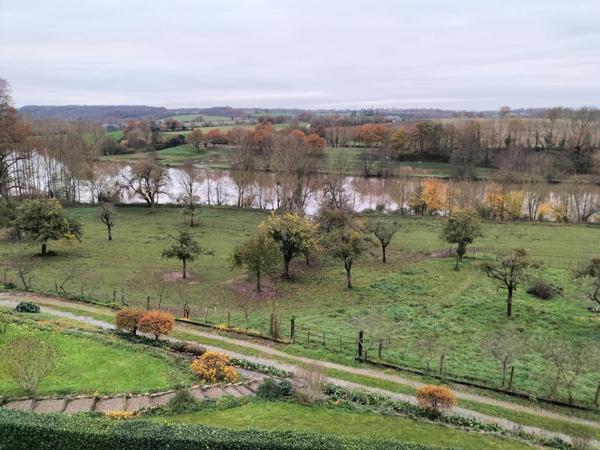 Propriete 7 pièce(s) 4 chambre(s) 340 m²