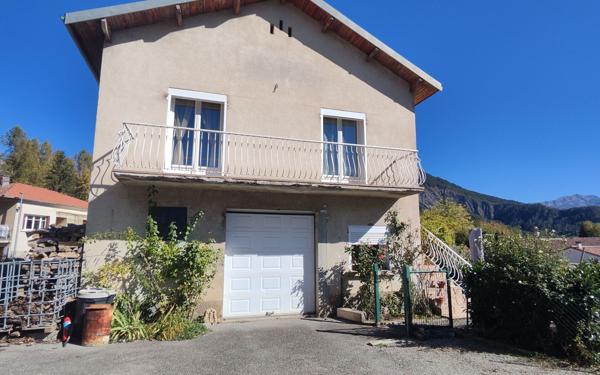 Maison à vendre    5 pièces •  La Motte-du-Caire