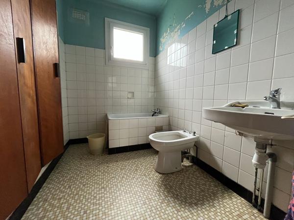 A vendre maison 5 pièces à Montauban de Bretagne, proche centre et gare. 15 mn de Rennes