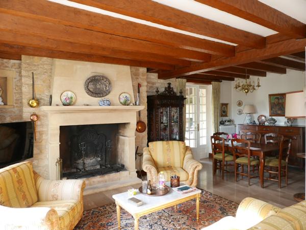 Beynac-et-Cazenac (24220) Belle vue et lieu d'exception!