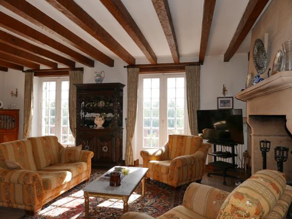 Beynac-et-Cazenac (24220) Belle vue et lieu d'exception!