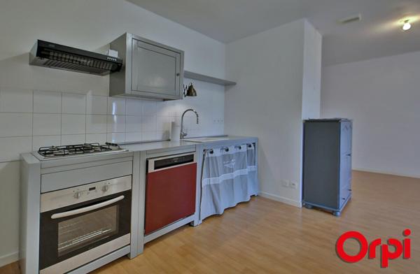 Appartement à vendre    3 pièces • 64 m2 L'Isle-d'Abeau