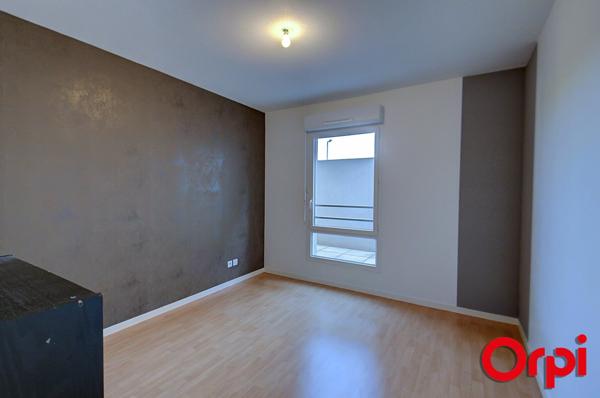 Appartement à vendre    3 pièces • 64 m2 L'Isle-d'Abeau
