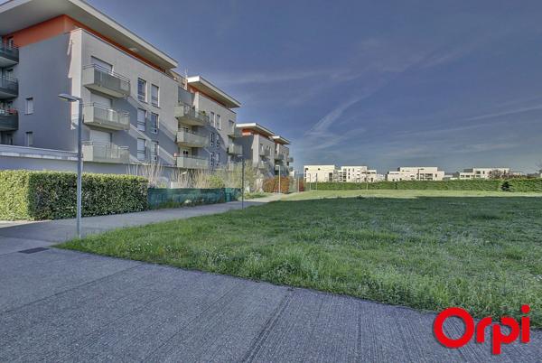 Appartement à vendre    3 pièces • 64 m2 L'Isle-d'Abeau