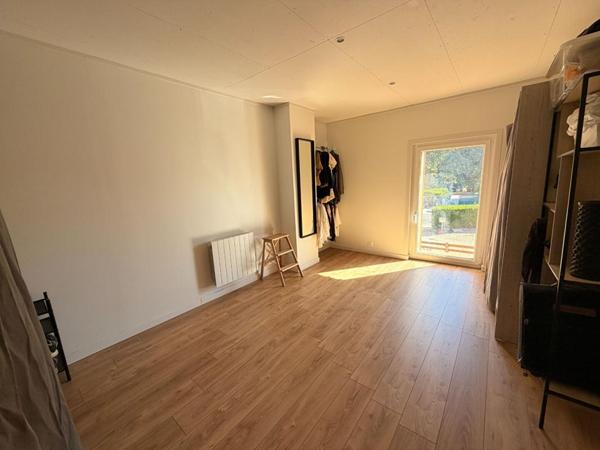 Maison 4 pièces Salles 84 m² - 3 chambres 1 bureau - garage centre-ville