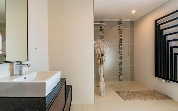 Maison à vendre    6 pièces • 209,85 m2 Chessy