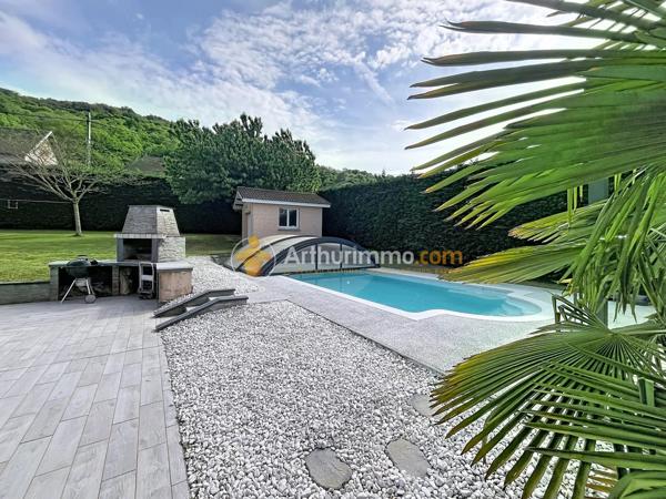 Vente                                                      Maison
                        
                     6 pièces                      128 m2                     à Bourgoin-Jallieu