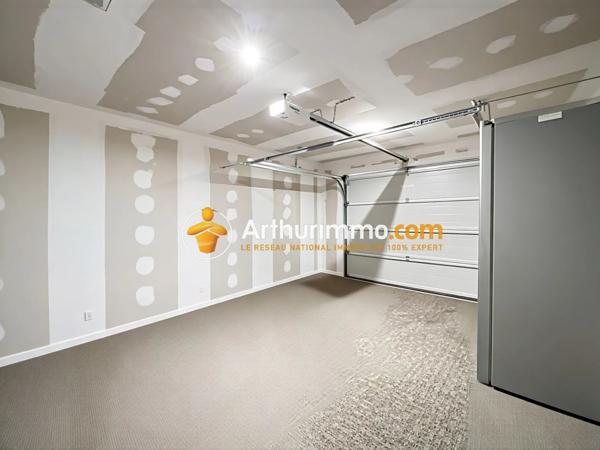 Vente                                                      Maison
                        
                     6 pièces                      128 m2                     à Bourgoin-Jallieu
