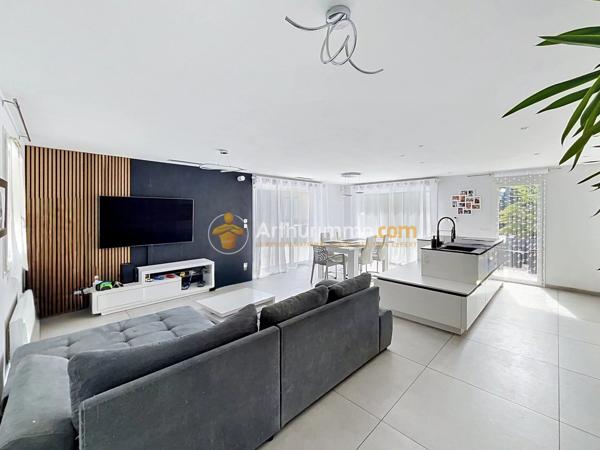 Vente                                                      Maison
                        
                     6 pièces                      128 m2                     à Bourgoin-Jallieu