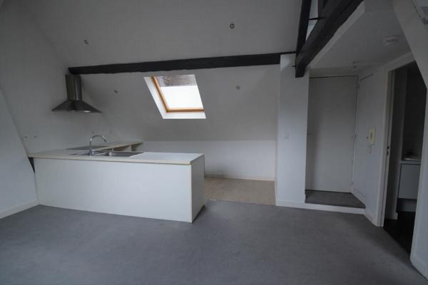 Appartement à louer  1 pièce • 36,74 m2 Saint-Amand-les-Eaux