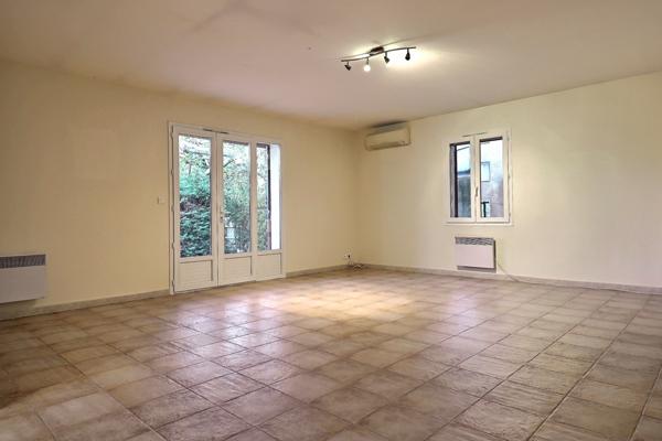 Rognonas (13870) Maison individuelle de plain-pied de 108m² sur parcelle de 575m² - ROGNONAS