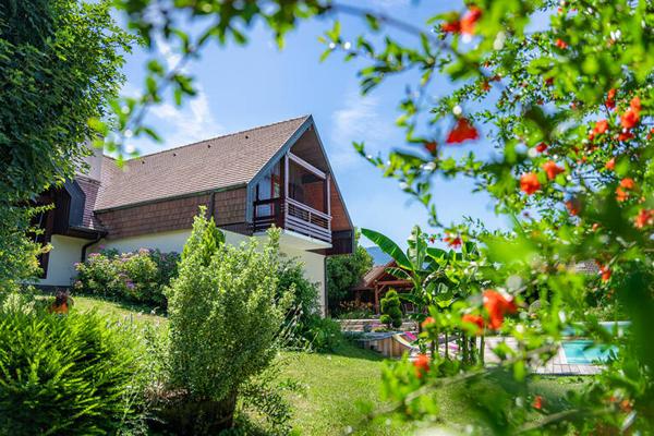 Grésy-sur-Aix - Villa familiale avec piscine sur terrain de 2 390 m²
