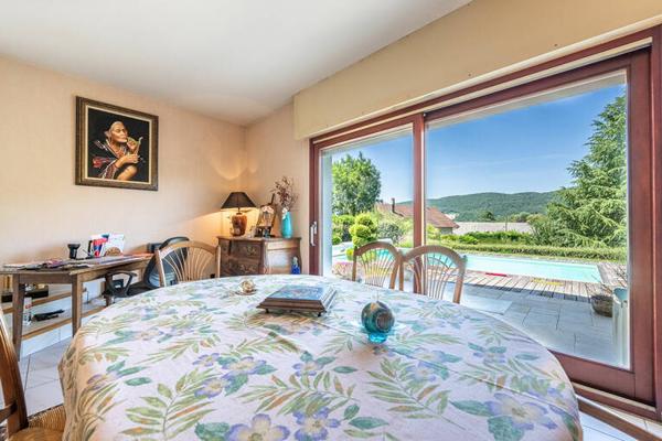 Grésy-sur-Aix - Villa familiale avec piscine sur terrain de 2 390 m²