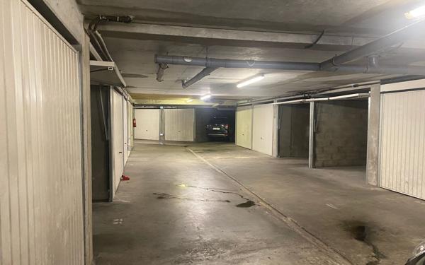 Stationnement à vendre    Lyon 4