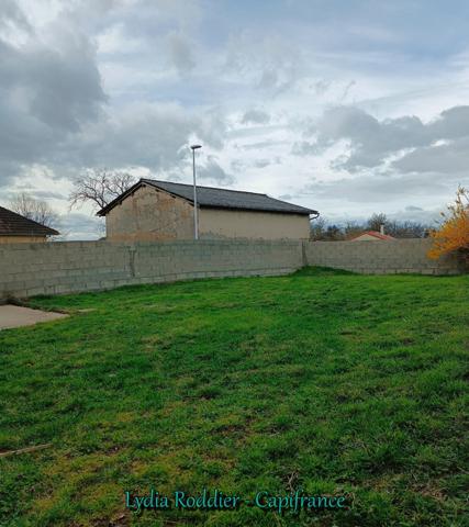 Maison 143 m2 – 4 chambres – terrain 370 m2– terrasse -PUY GUILLAUME (63290)