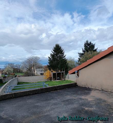 Maison 143 m2 – 4 chambres – terrain 370 m2– terrasse -PUY GUILLAUME (63290)