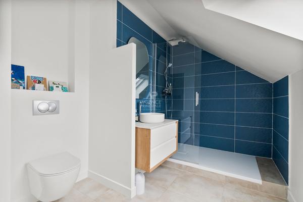 Maison Saint Germain En Laye 8 pièce(s) 170 m2 1 242 000 € **  - Référence  18187