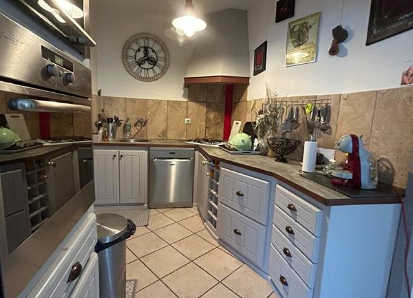 Maison à vendre    6 pièces • 128 m2 Vaison-la-Romaine