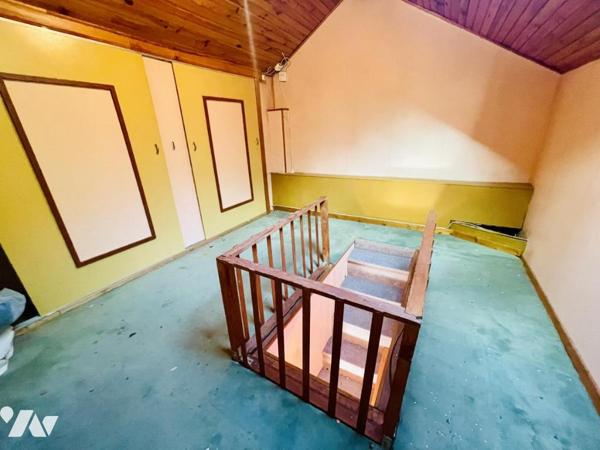 Maison individuelle sur sous-sol avec jardin