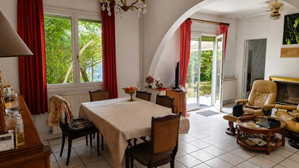 LE BOUSCAT – PLAIN-PIED AVEC GRAND TERRAIN 760 m², TRAM À PIED