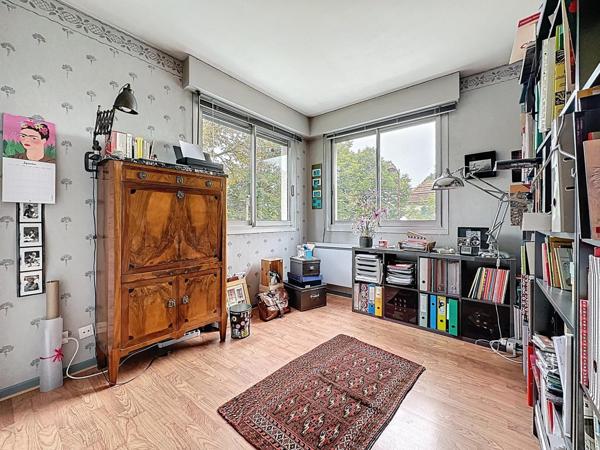 F5 esprit maison avec jardin, terrasse et sous-sol