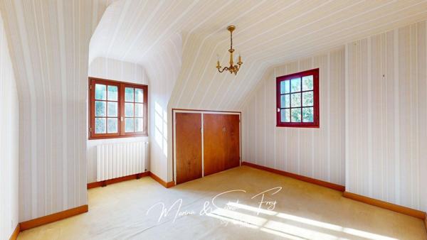 Grande maison familiale entre bourg et plages