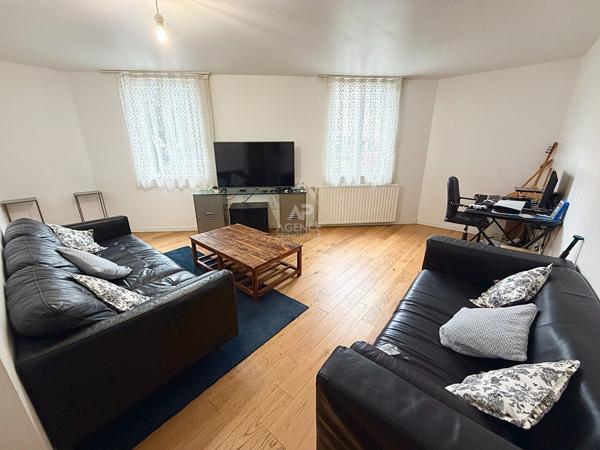 Appartement Cergy 4 pièce(s) 86 m2 229 000 € **  - Référence  2309
