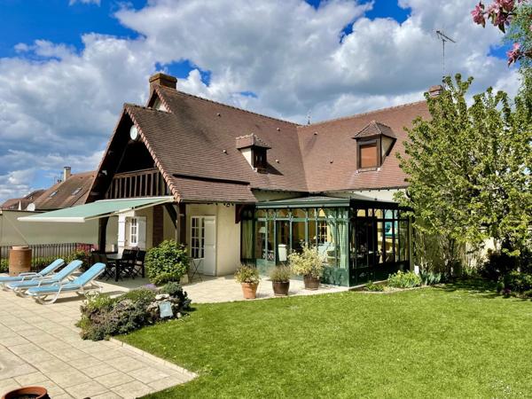 Vente Propriété 7 pièces 213 m2 à Houdan