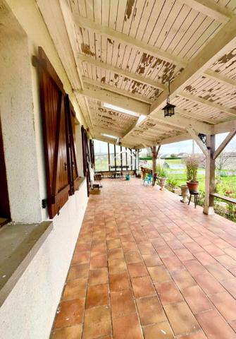 Maison de campagne bien située à Yzeures-sur-Creuse