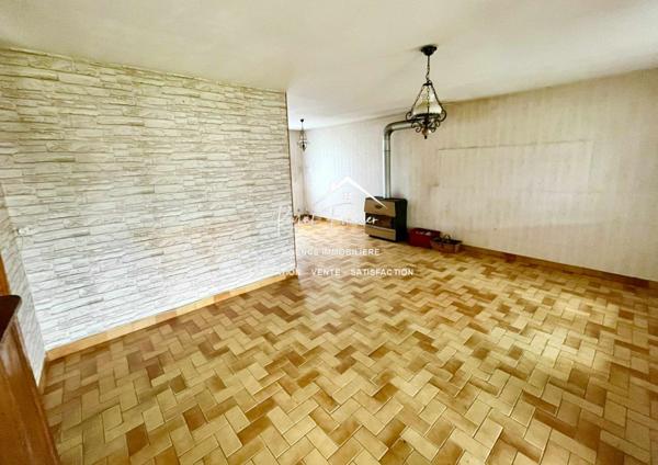 Maison de campagne bien située à Yzeures-sur-Creuse