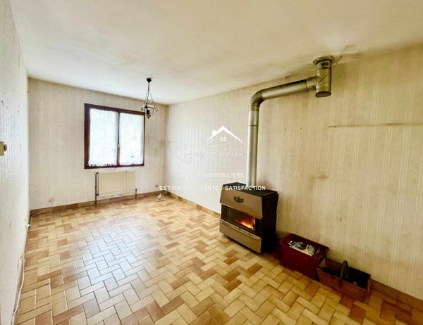 Maison de campagne bien située à Yzeures-sur-Creuse