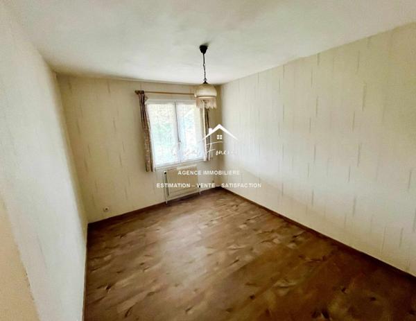 Maison de campagne bien située à Yzeures-sur-Creuse