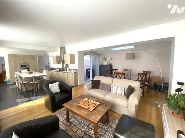 Maison 7 pièces avec garage  