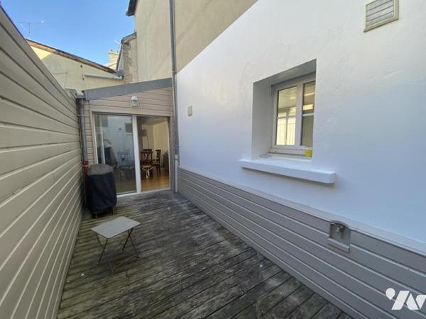 Maison 7 pièces avec garage  