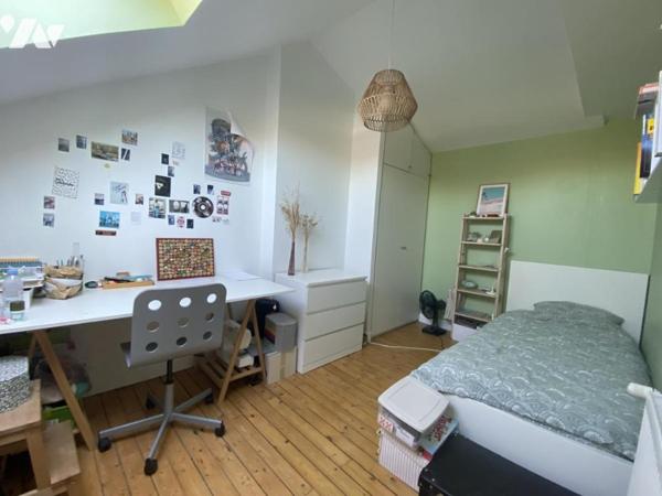 Maison 7 pièces avec garage  