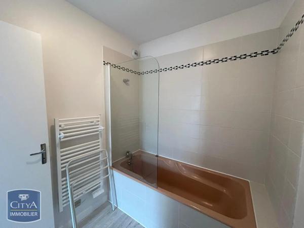 Appartement à louer 2 pièces 46.7m²