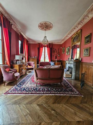 Maison à Beaumont-sur-Sarthe, 72170 - 8 pièces 210m²