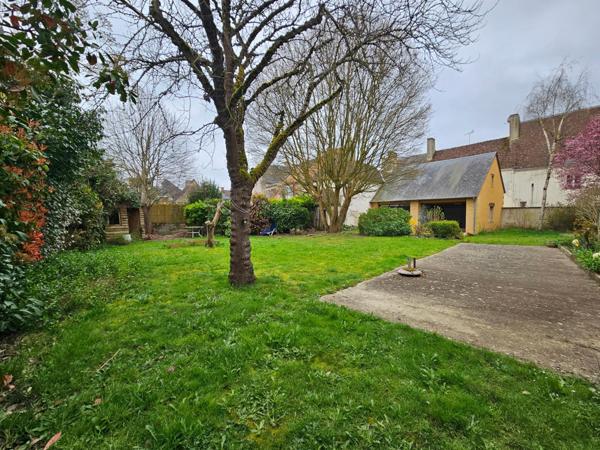 Maison à Beaumont-sur-Sarthe, 72170 - 8 pièces 210m²