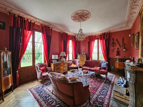 Maison à Beaumont-sur-Sarthe, 72170 - 8 pièces 210m²