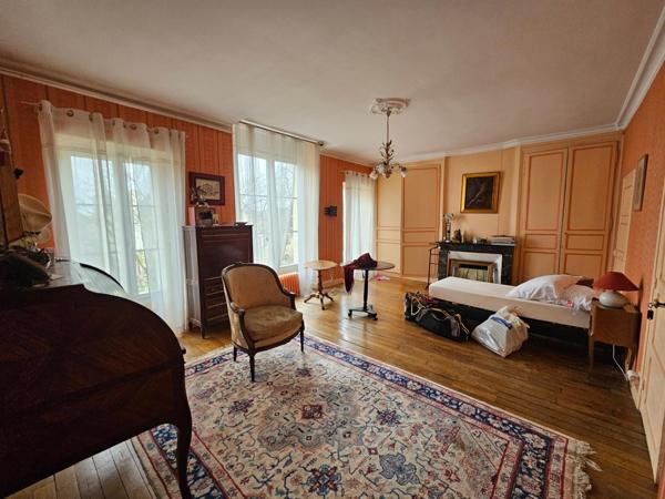 Maison à Beaumont-sur-Sarthe, 72170 - 8 pièces 210m²