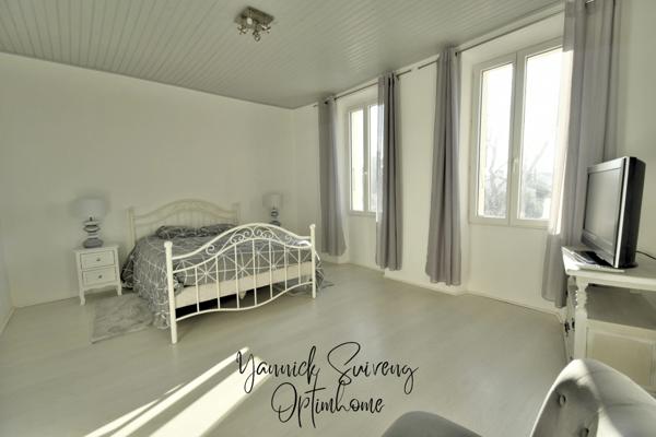 MAISON DE CARACTÉRE, JARDIN + STUDIO INDÉPENDANT - BAGES (66770)