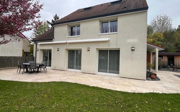Maison à vendre    6 pièces • 195 m2 Reims