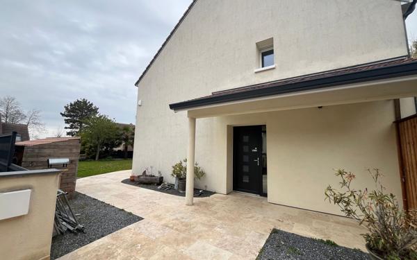 Maison à vendre    6 pièces • 195 m2 Reims