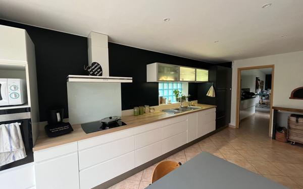 Maison à vendre    6 pièces • 195 m2 Reims