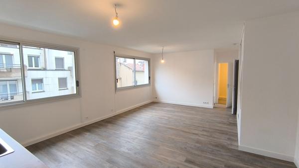 Location
                Appartement56,92 m² - 3 Pièces -
                    CLERMONT FERRAND (63000)